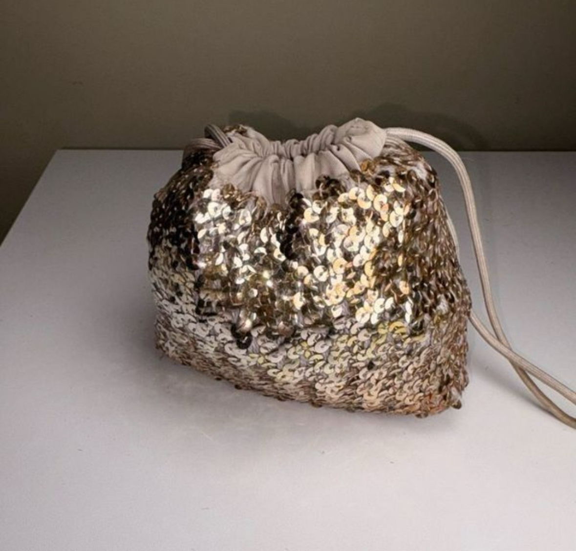 Gold sequins drawstring vintage handbag