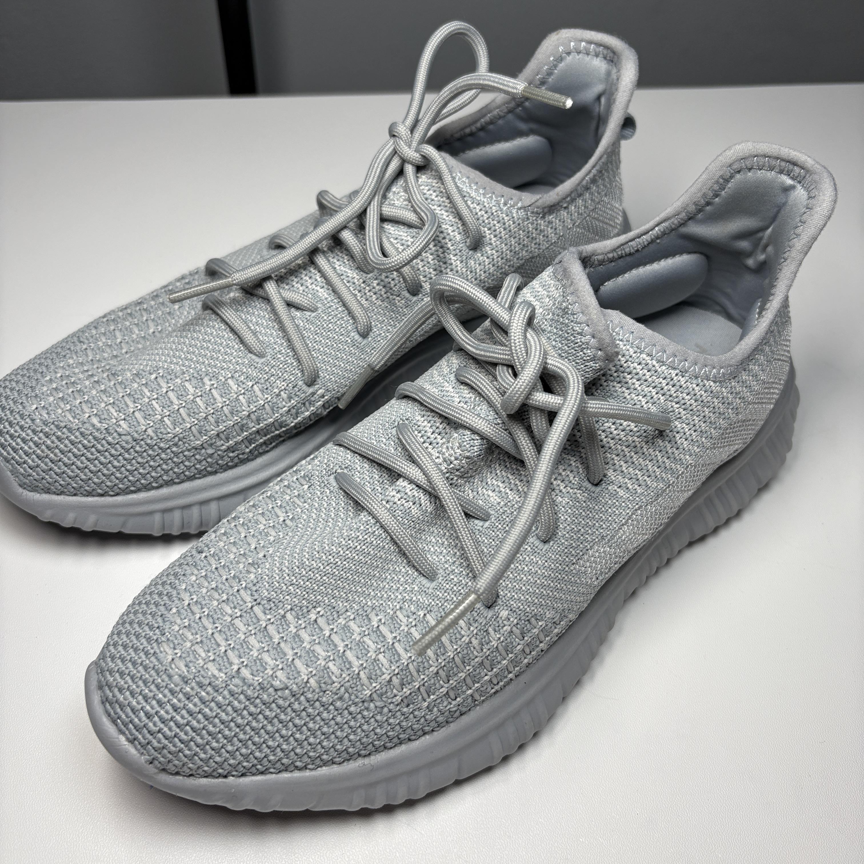 AVIA MIXED KNIT GRAY WOMEN'S MEMORY FOAM SNEAKERS SHOES - Size 71/2 ATHLETIC