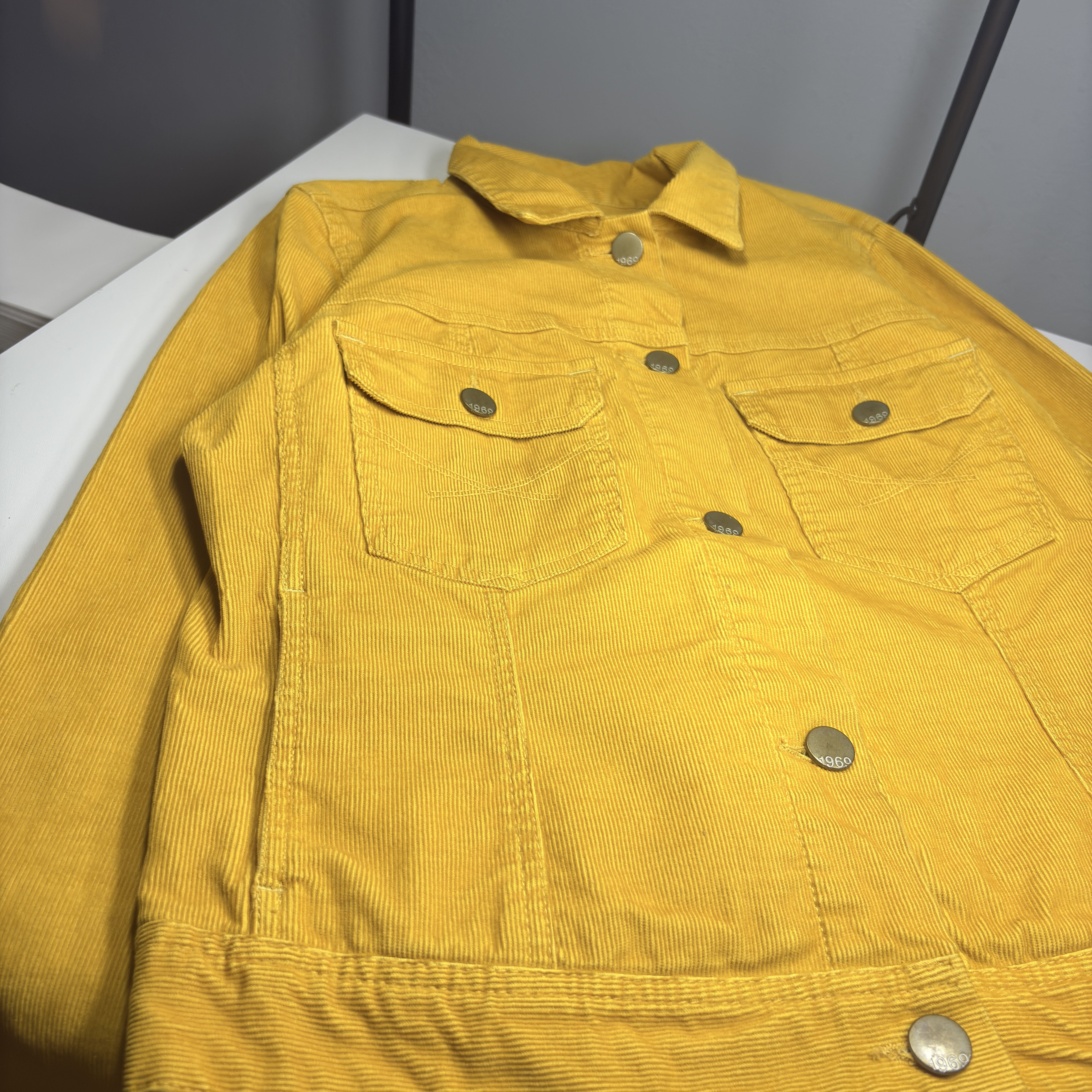 Gap Jacket Size L Yellow Corduroy Jacket Button Front Classic Fall Fashion