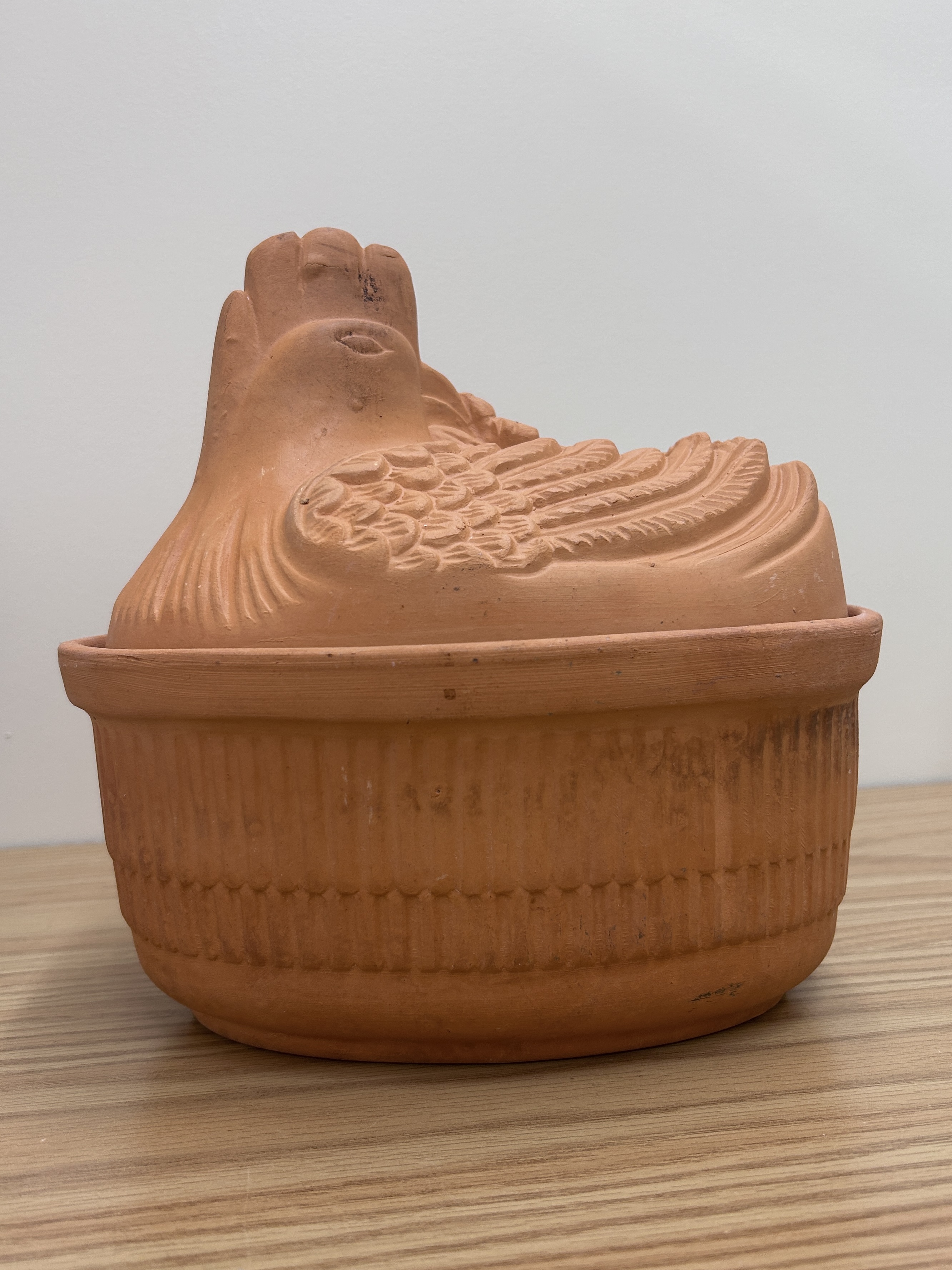 Stoneware Art Pottery Casserole Serving Dish Rooster