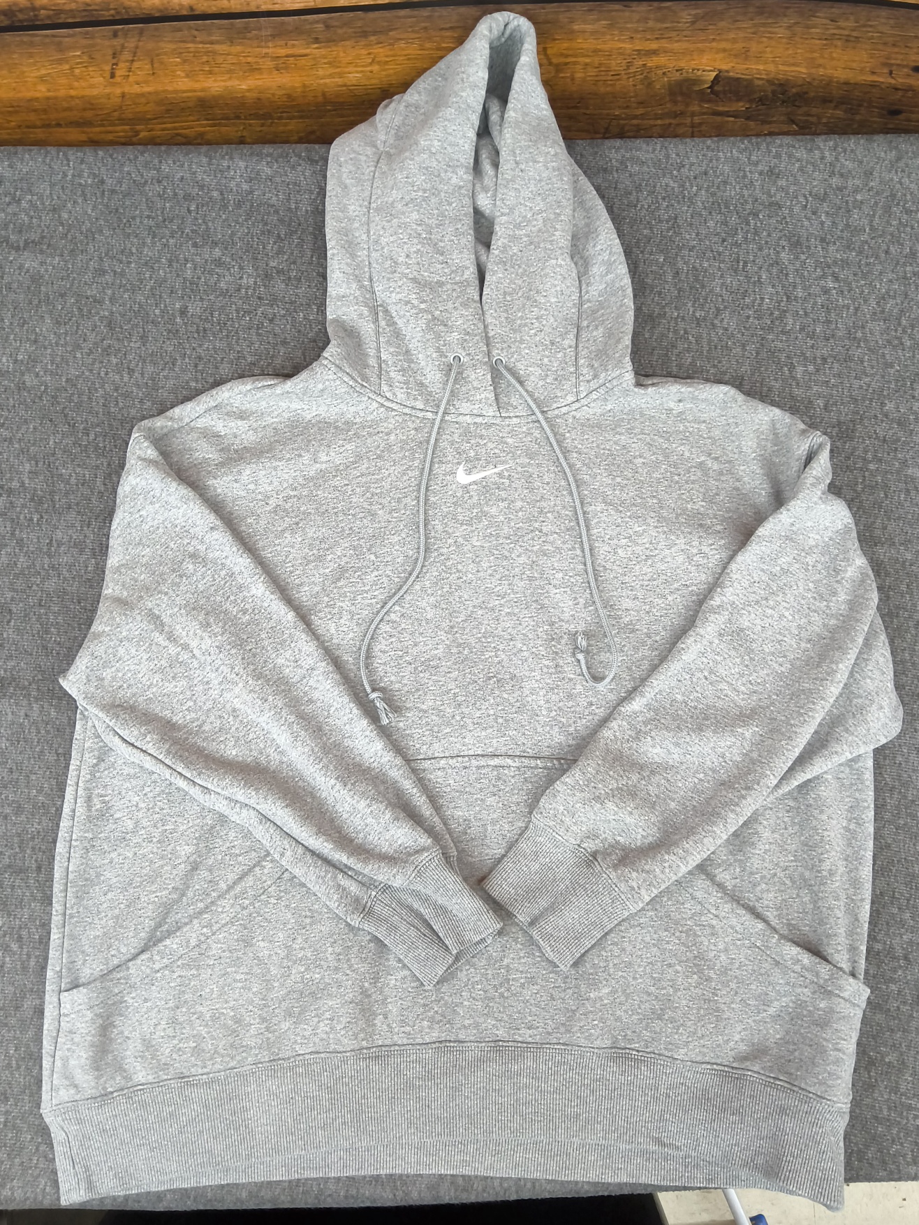 Nike Mens Hoodie Size: L