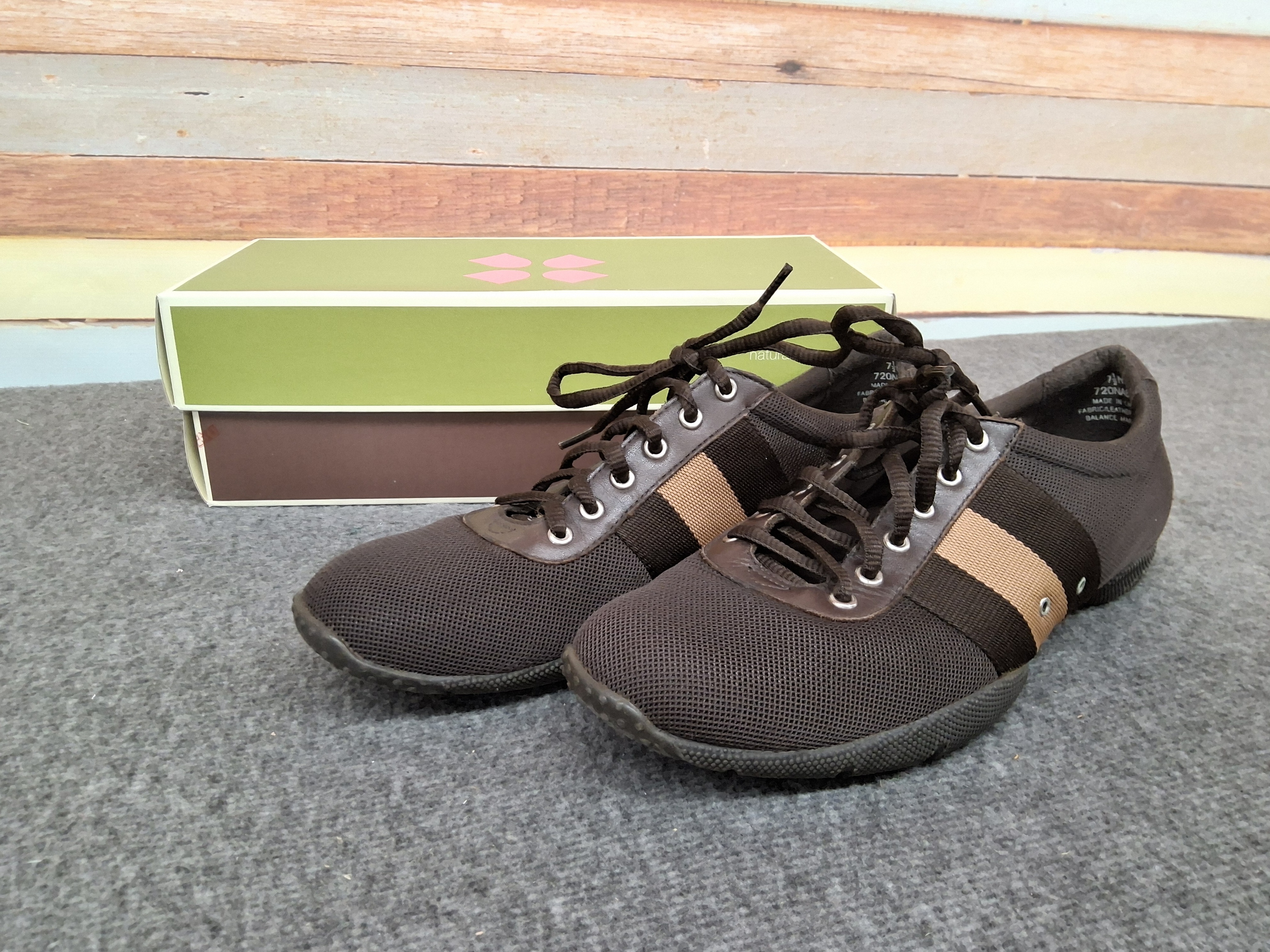 Naturalizer Women's Sneaker