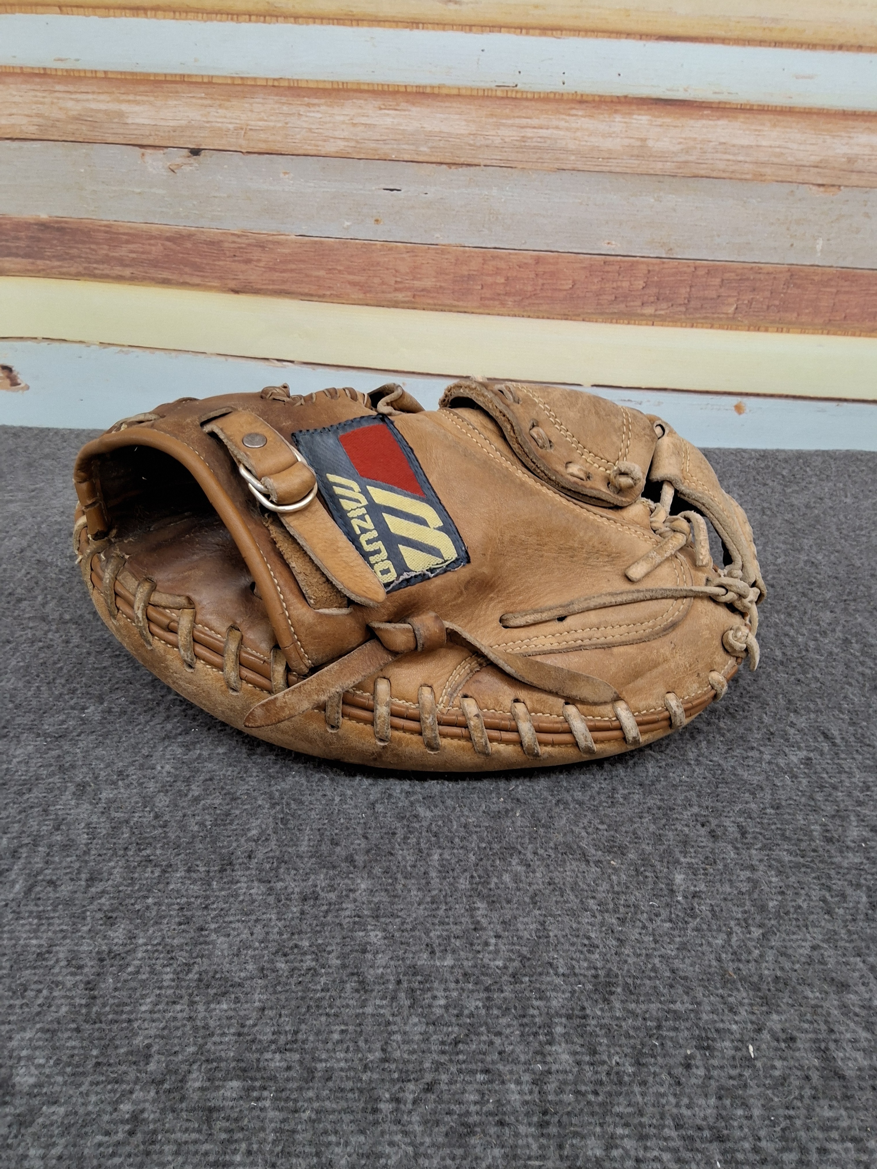 Mizuno Catcher Glove MZ C20